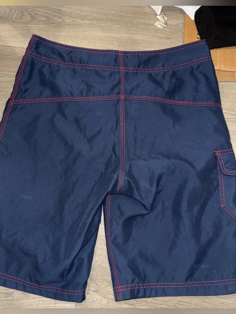 Hurley Men's Navy Blue Boardshorts with Red Accents size 32